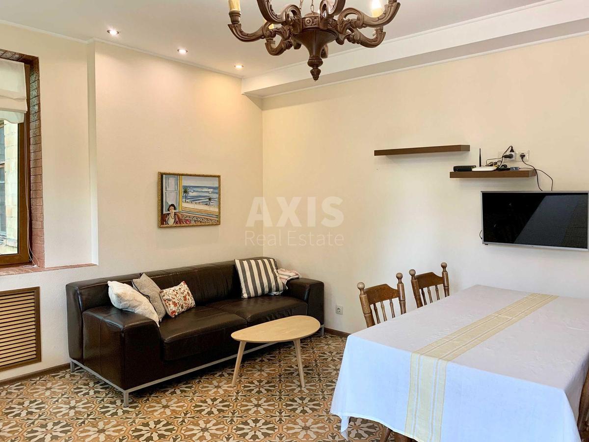 3k apartment vul. Gogolivs'ka 14