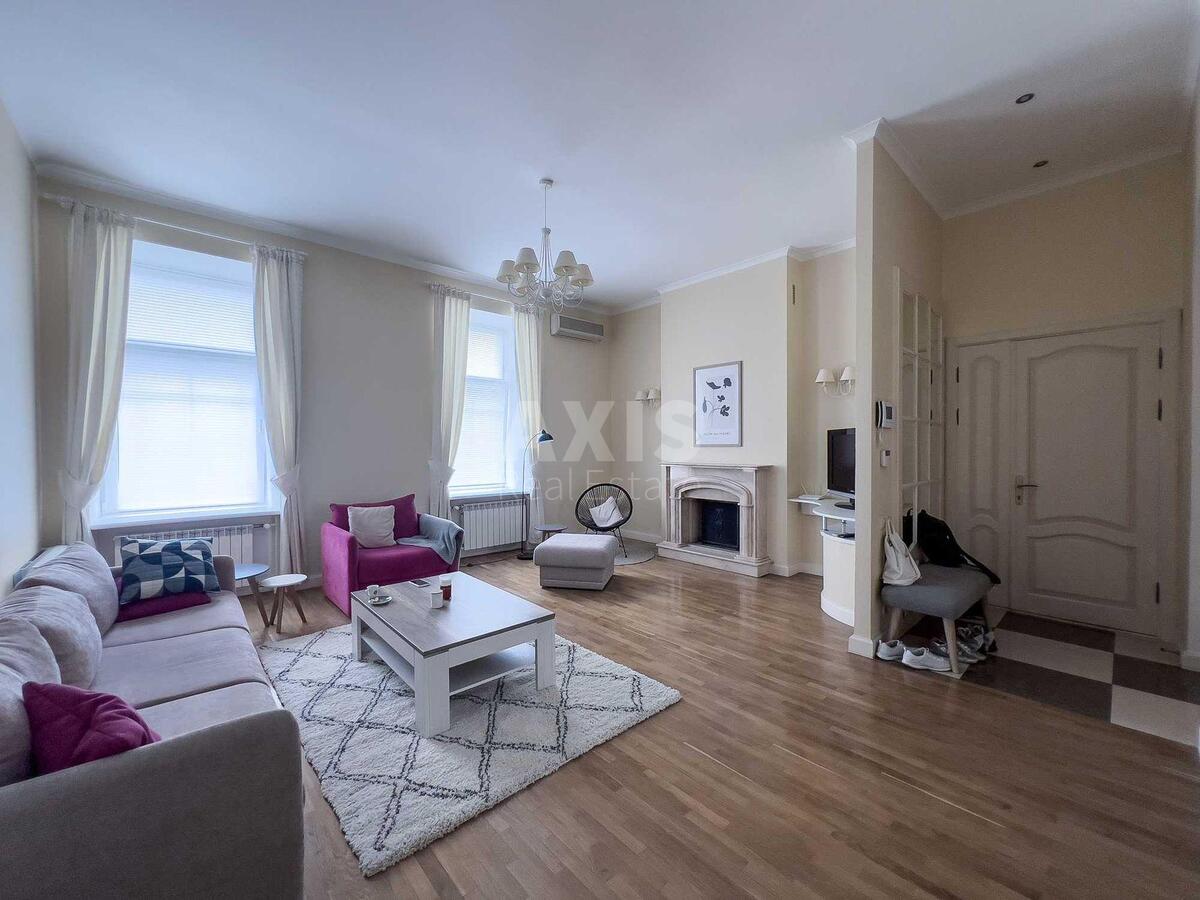 4k apartment vul. Ljuterans'ka 28/193