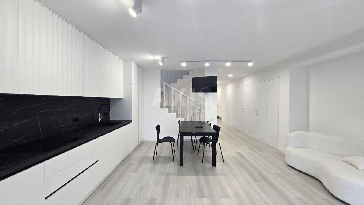 House vul. Berezova, 300m2, Kyiv city61357