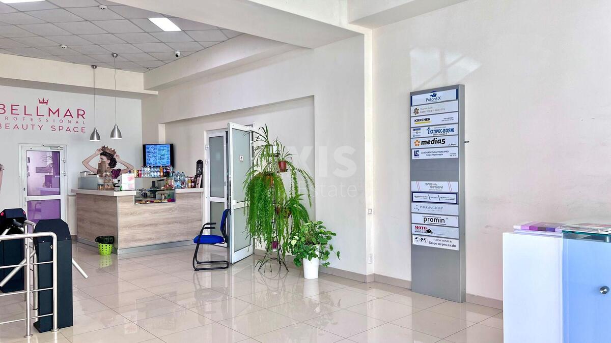 Office vul. Bul'varno-Kudrjavs'ka 35Б, 5300m261375