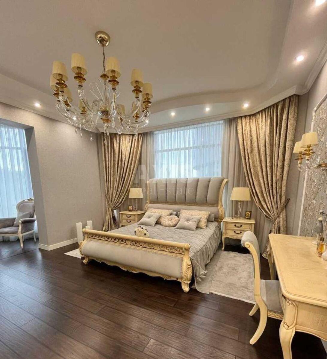4k apartment vul. Strutyns'kogo Sergija 21