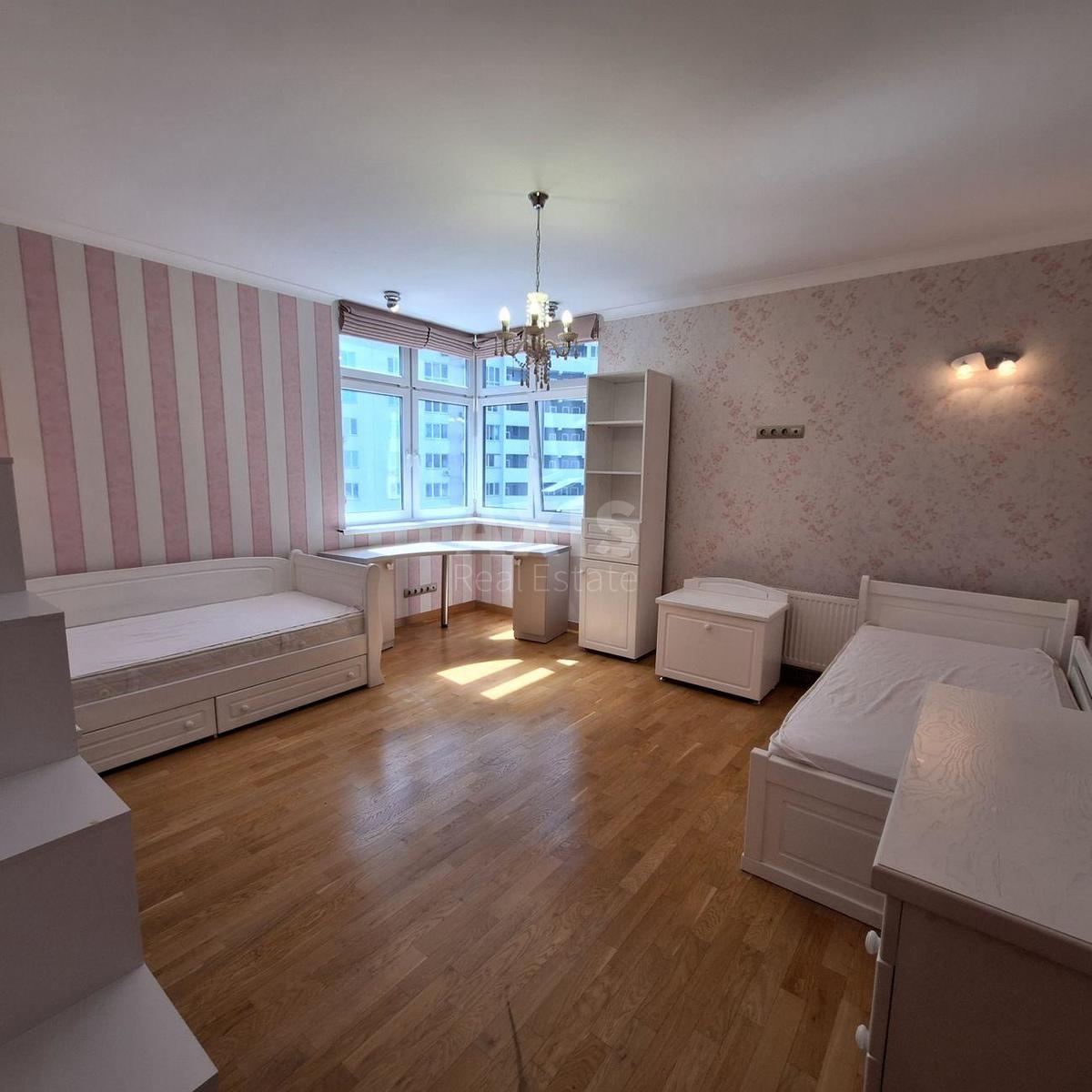 3к квартира ул. Драгоманова 2А8