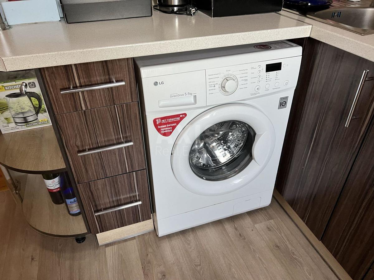 1k apartment vul. Serafymovycha 7А9