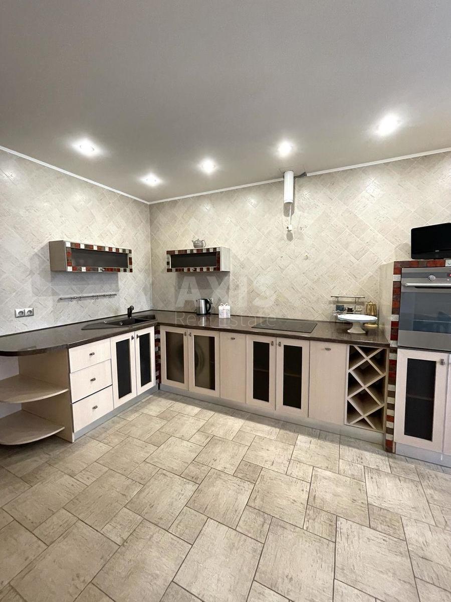 1k apartment vul. Ushakova Mykoly 10