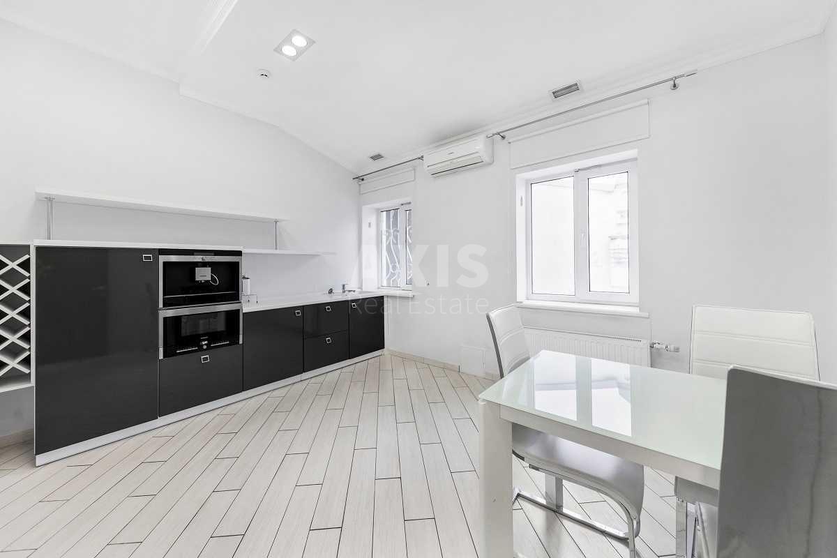 Office vul. Volodymyrs'ka 23А, 180m21