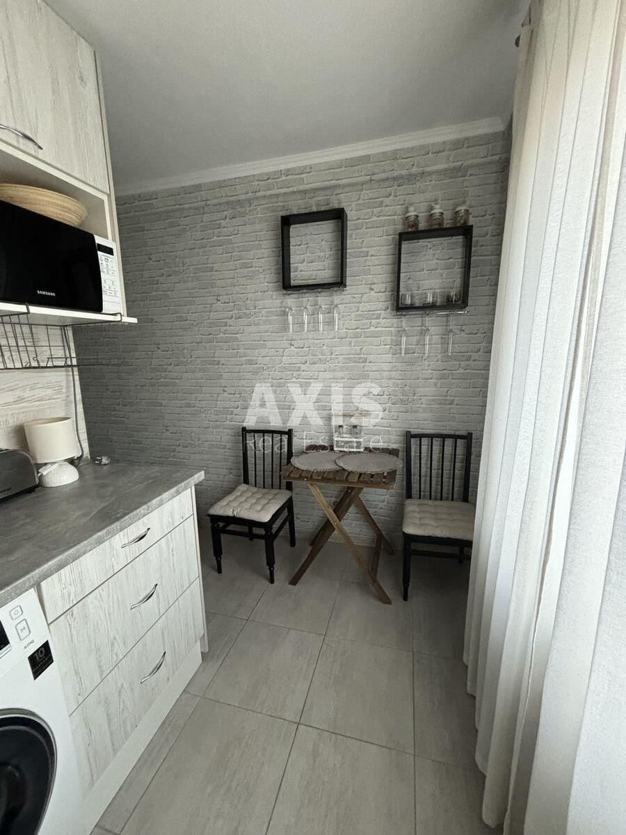 2k apartment vul. Sjerova Valentyna 28541480