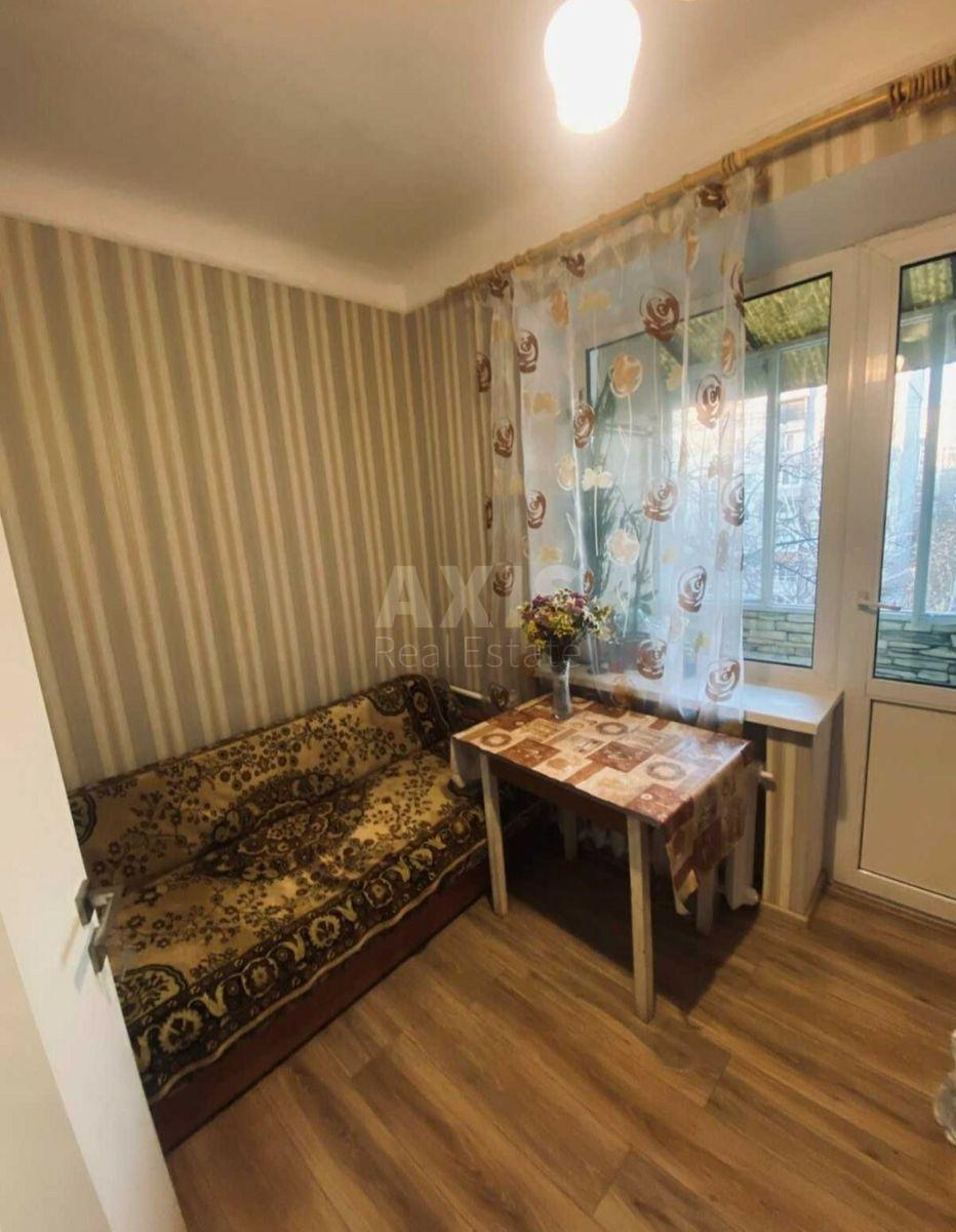 2k apartment vul. Novgorods'ka 44