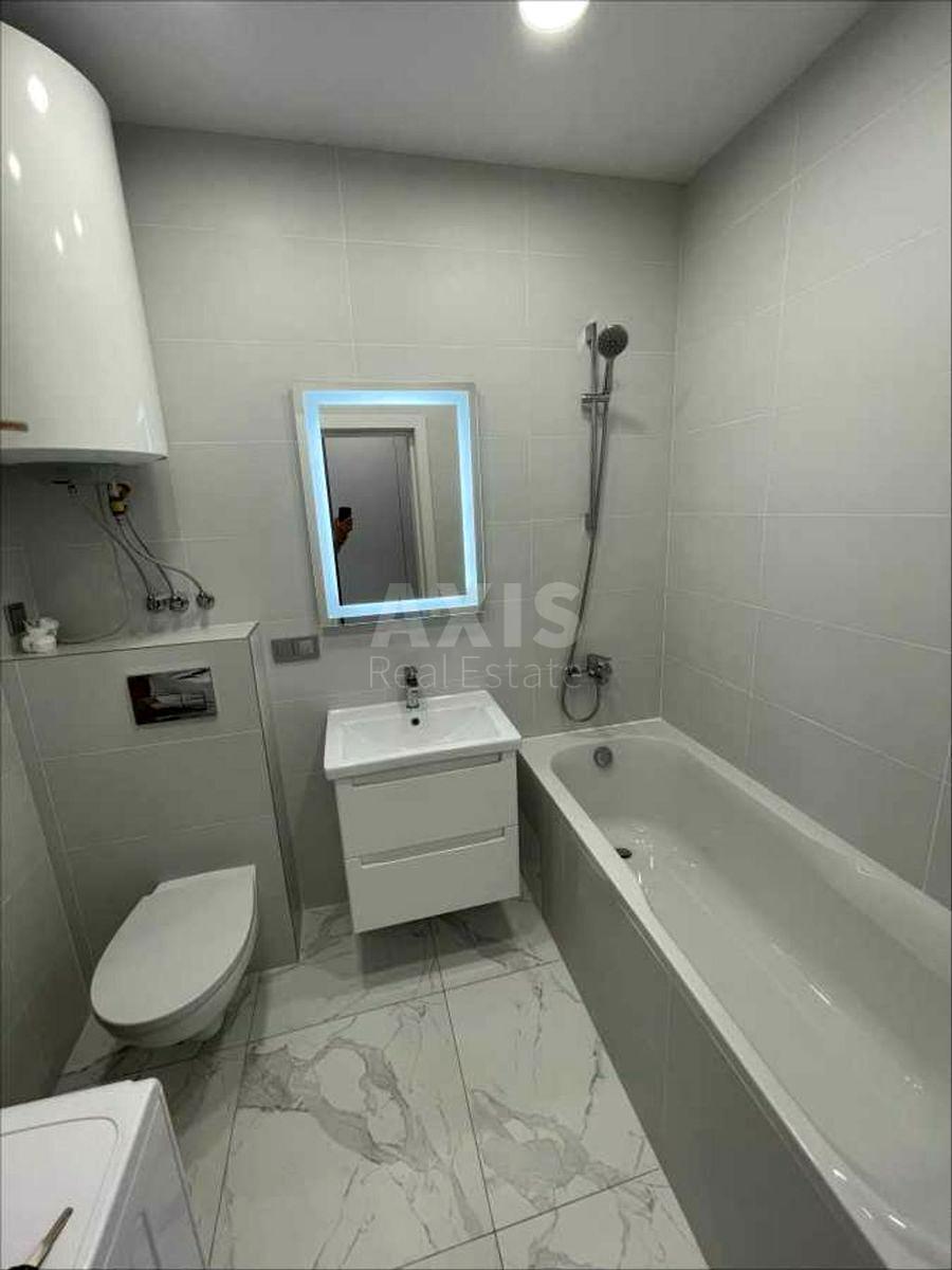 1k apartment vul. Berezhans'ka 15636392