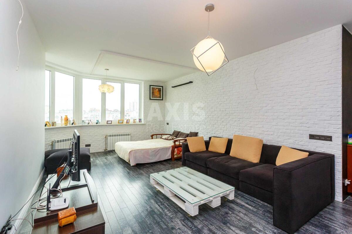 1k apartment vul. Ahmatovoi' Anny 32/181
