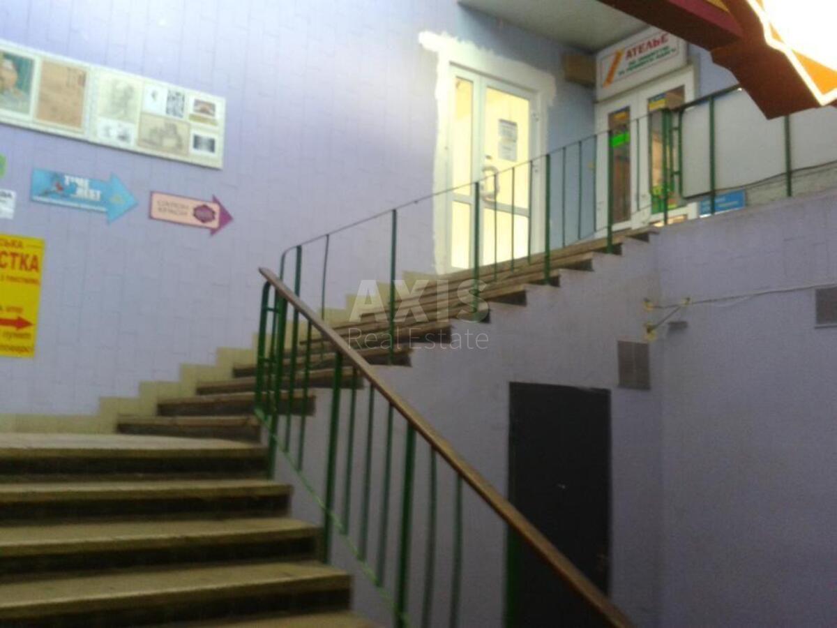 Office vul. Zhmeryns'ka 30, 110m21