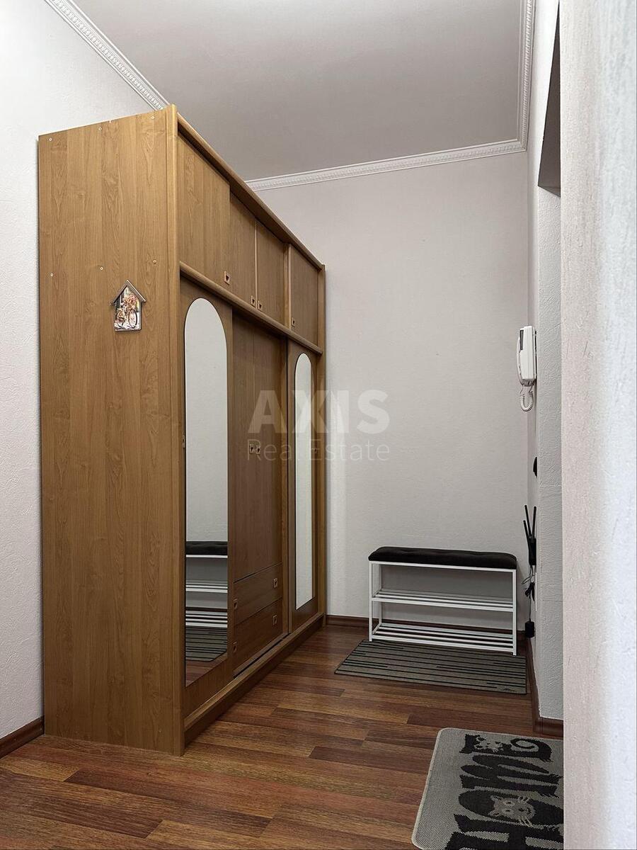 2k apartment vul. Saksagans'kogo 1215