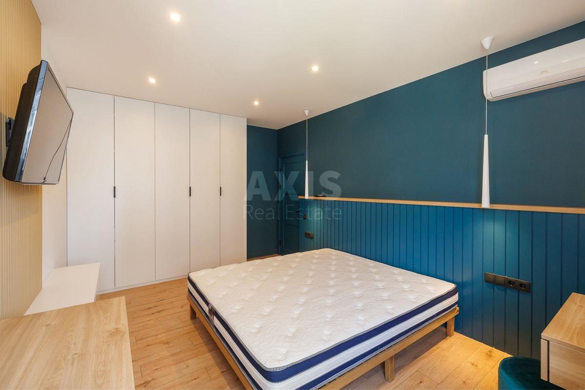 2k apartment vul. Oleksandra Olesja 41