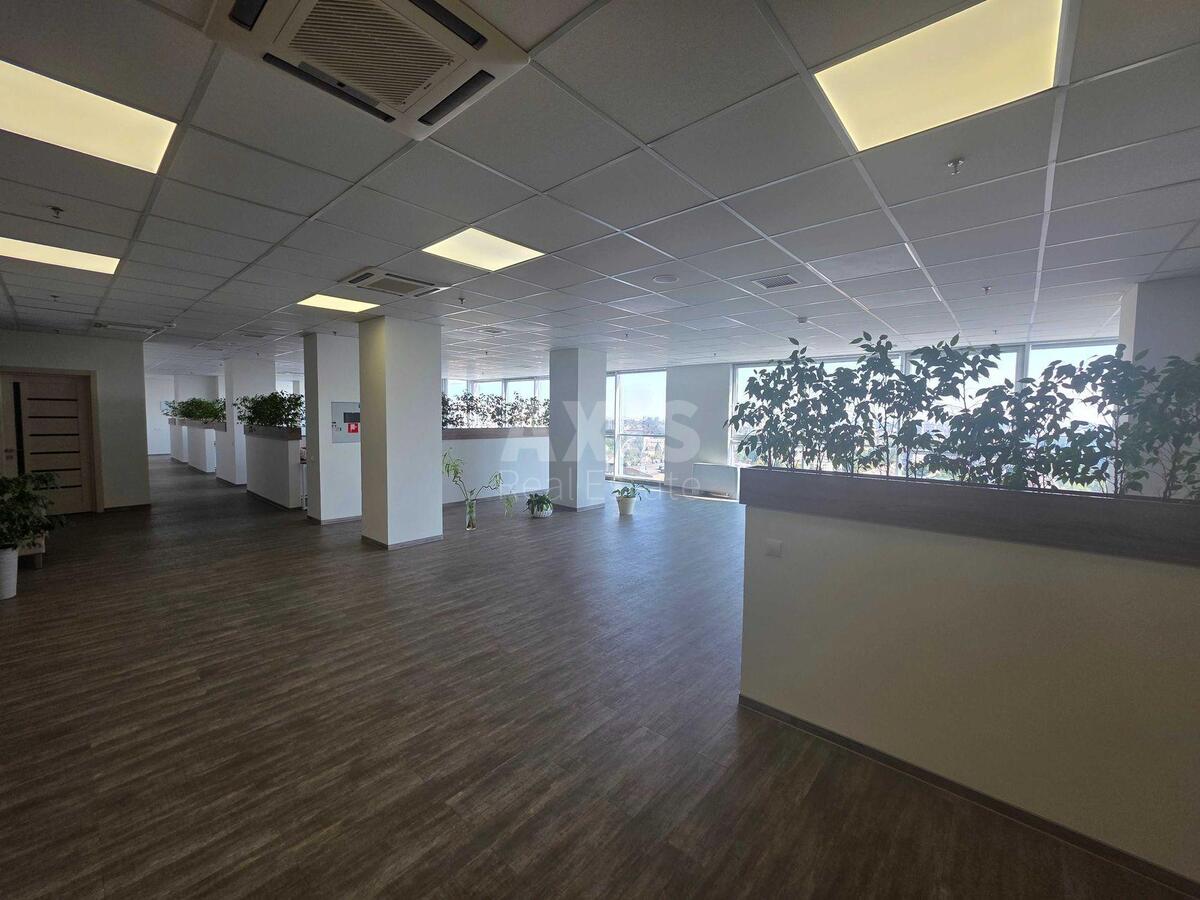 Office pr-t Golosii'vs'kyj 132, 8800m2590941