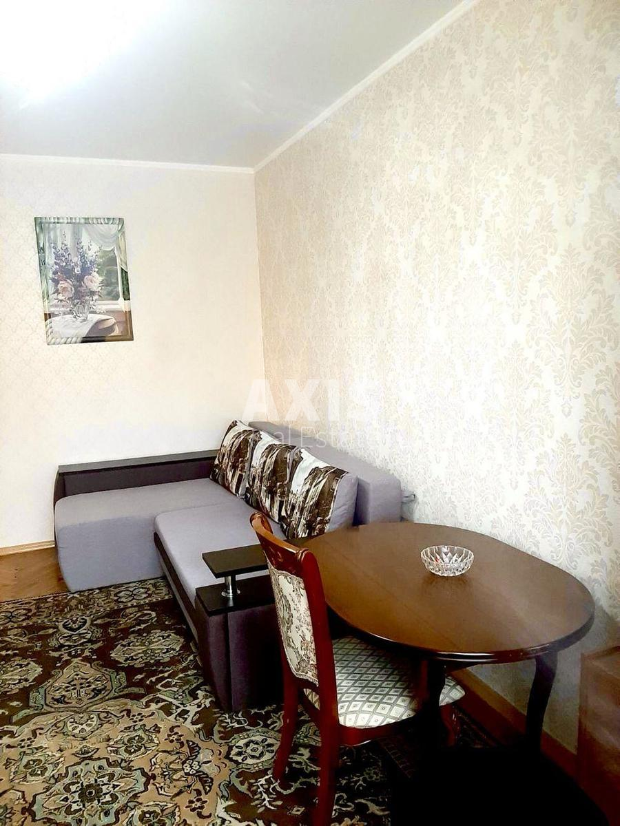 2k apartment vul. Jevgena Konoval'cja Двадцять сім А411871