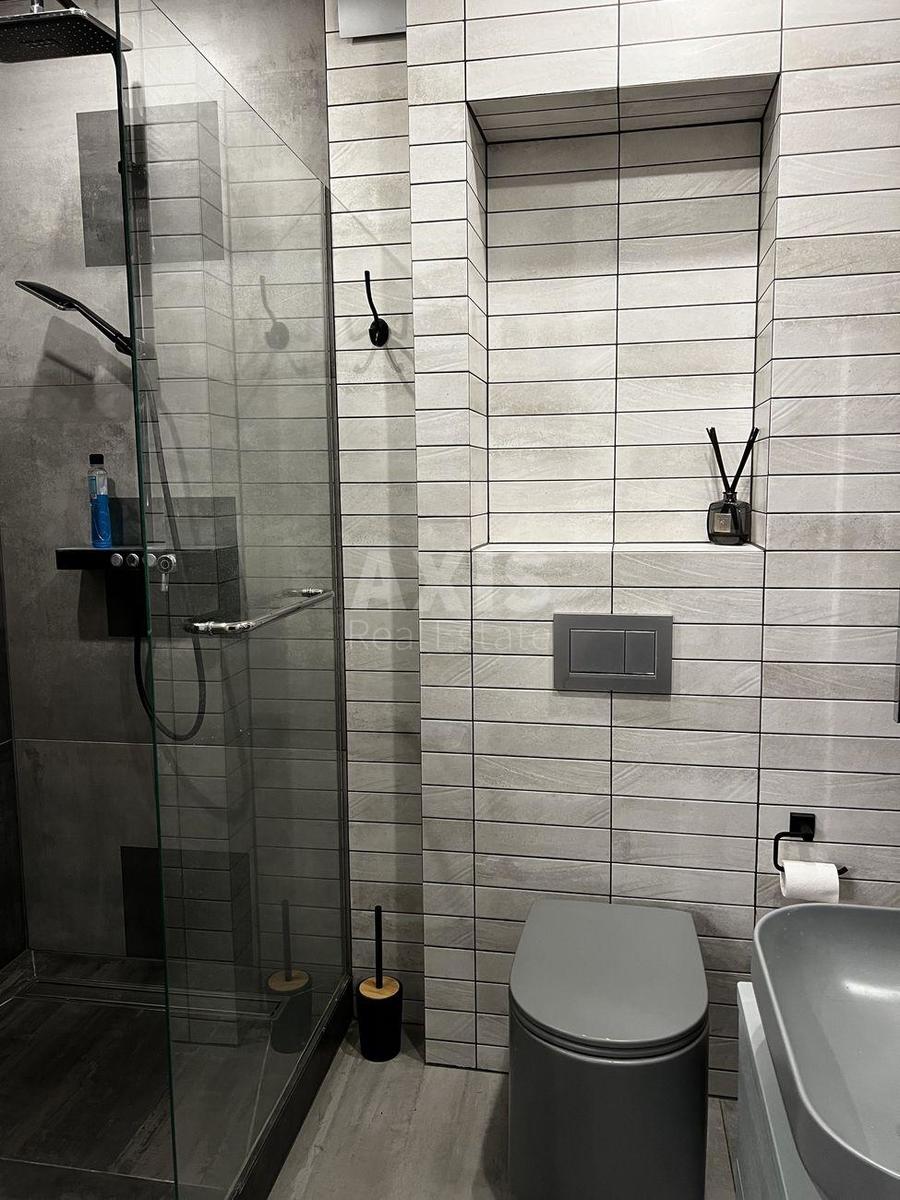 3k apartment vul. Lypkivs'kogo Vasylja Mytropolyta 37Б5
