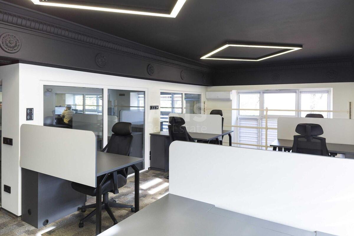Office vul. Vasylivs'ka 100А, 176m2598683