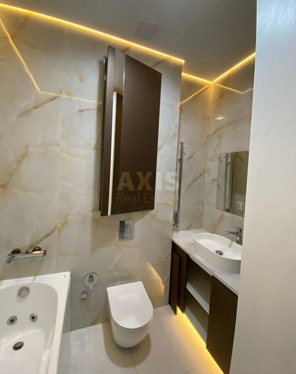 2k apartment vul. Dragomyrova Myhajla 14А7