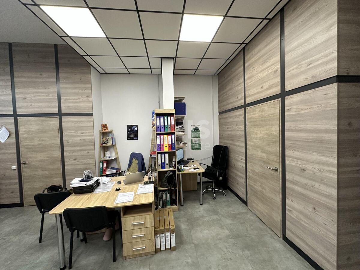 Office vul. Praktychna 2, 105m23