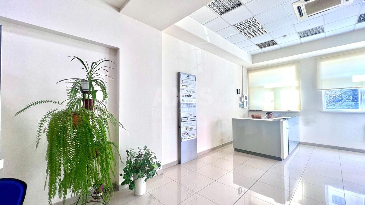 Office vul. Bul'varno-Kudrjavs'ka 35Б, 5300m2613750