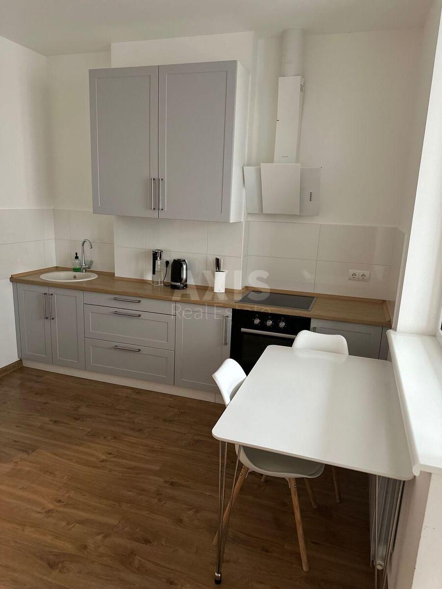 1k apartment vul. Truskavec'ka 4Б