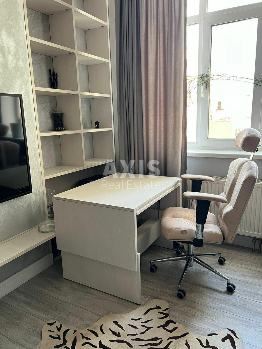 2k apartment pr-t Lobanovs'kogo 4В4