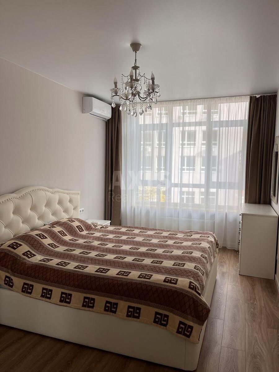 2k apartment vul. Glybochyc'ka 136057710