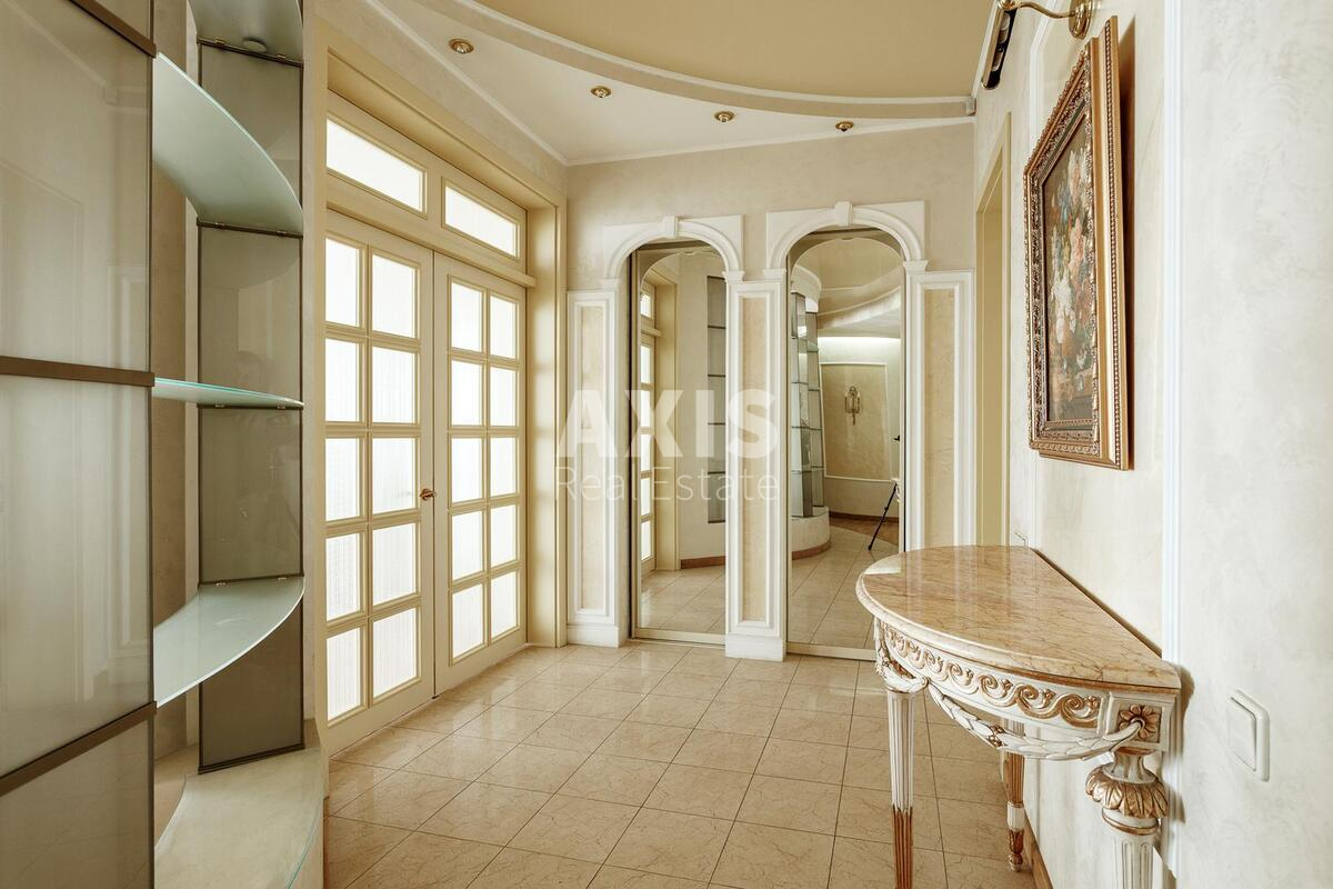 4k apartment uzv. Klovs'kyj 5593996