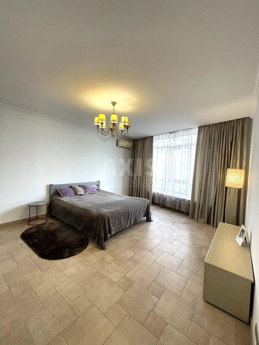 1k apartment vul. Ushakova Mykoly 12
