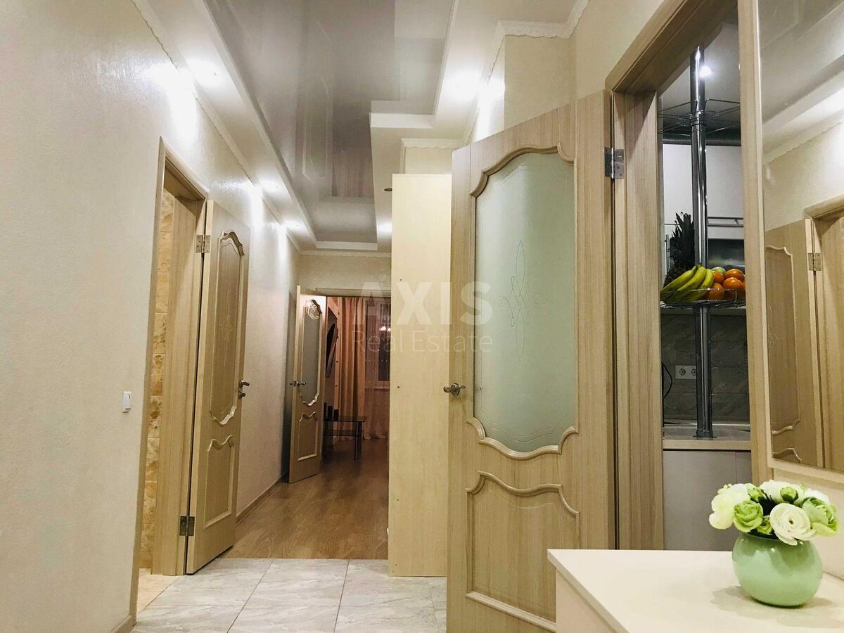 2k apartment vul. Zaval'na 106
