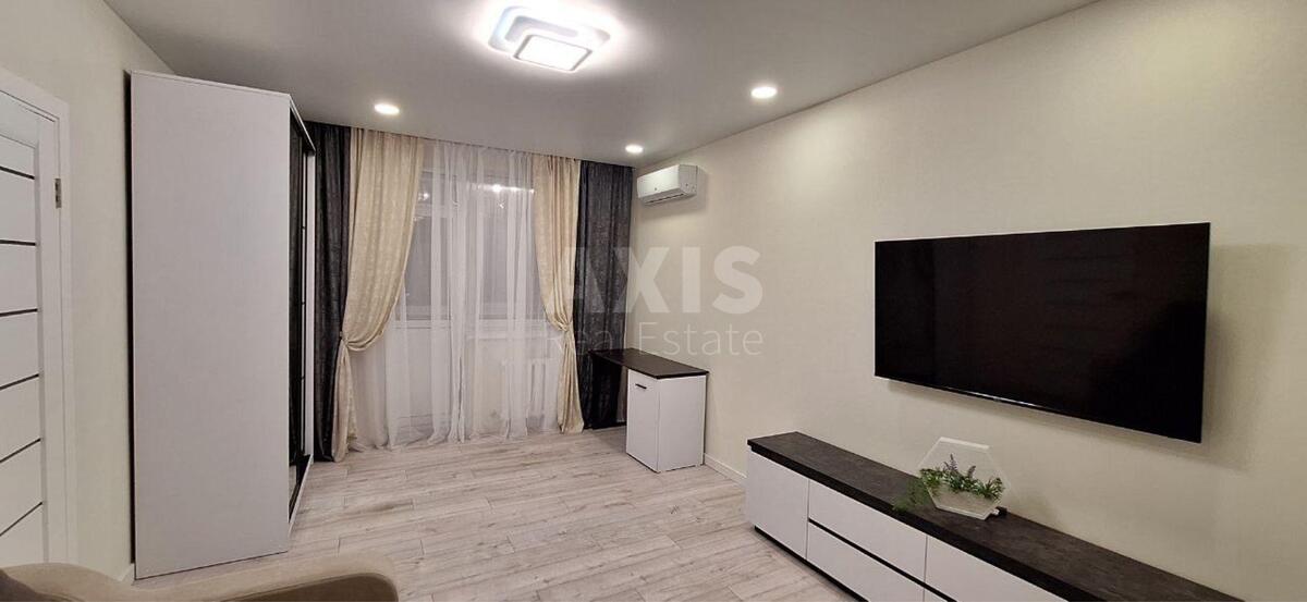 1k apartment vul. Strokacha Tymofija 7581442