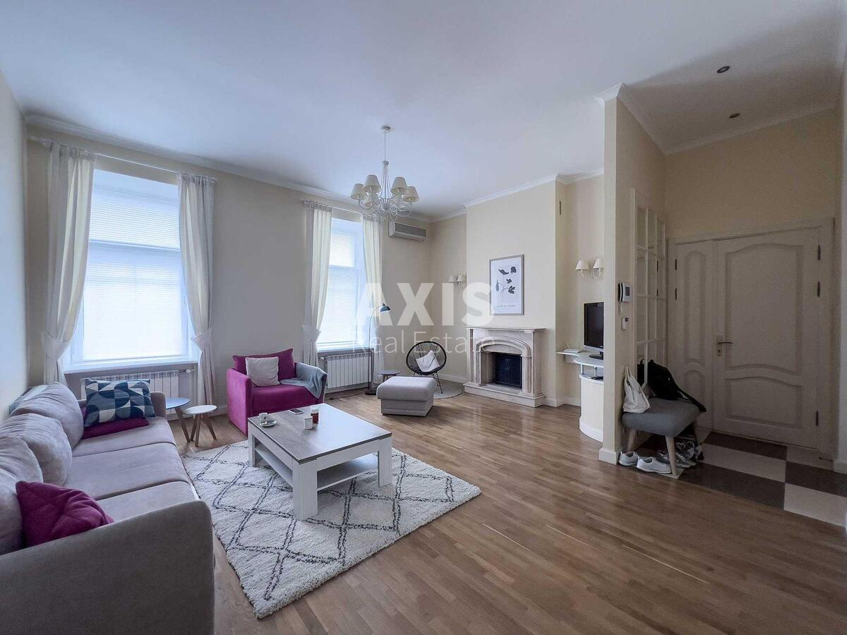 4k apartment vul. Ljuterans'ka 28/19558923
