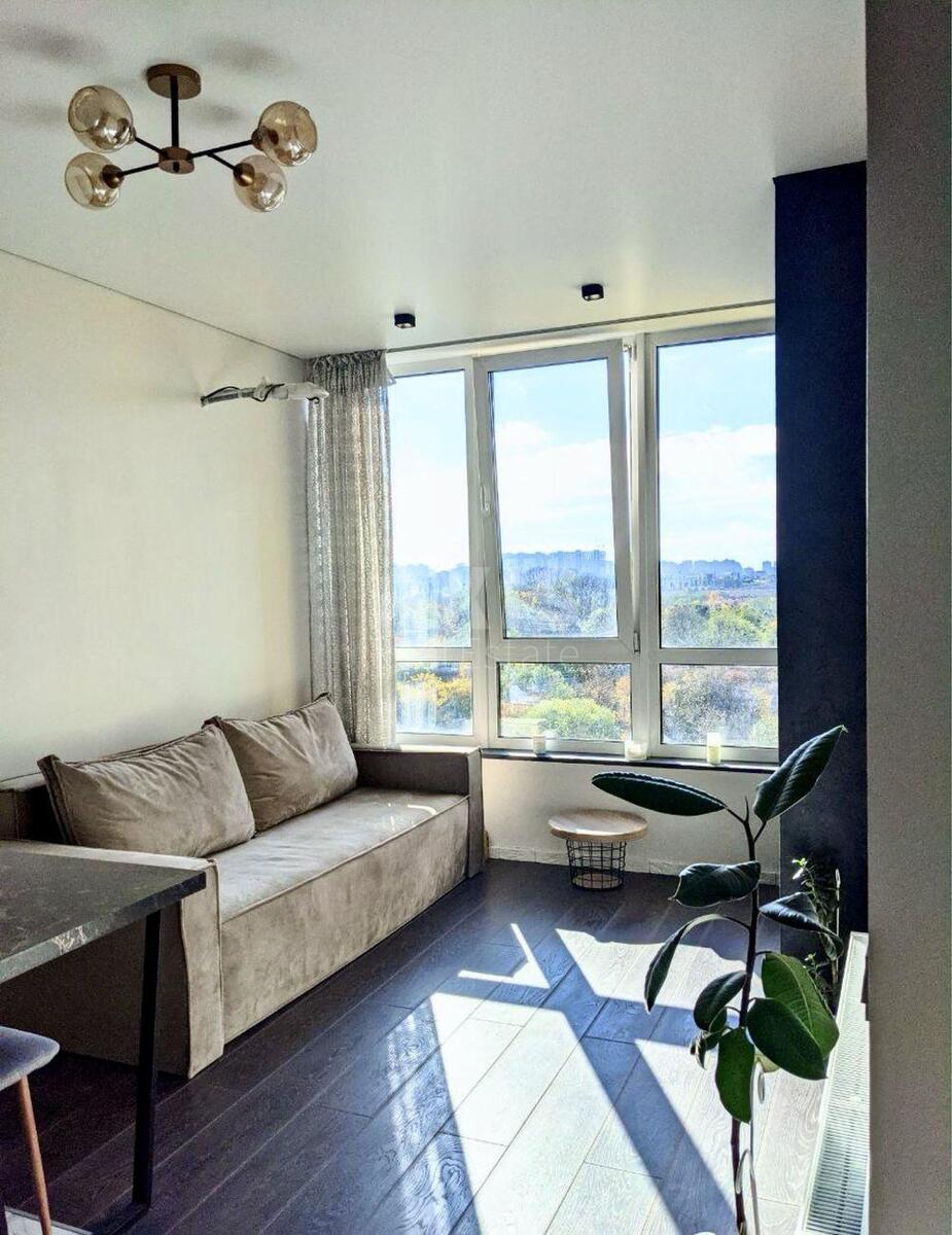 1k apartment vul. Radchenka Petra 12579844