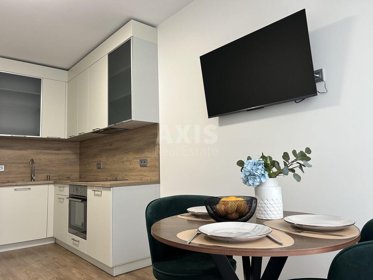 1k apartment nab. Dniprovs'ka 15Є636833