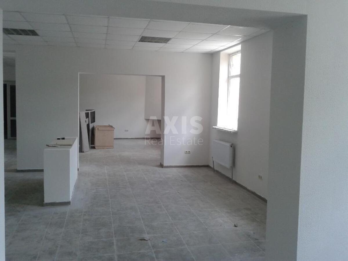 Office vul. Zhmeryns'ka 30, 110m23