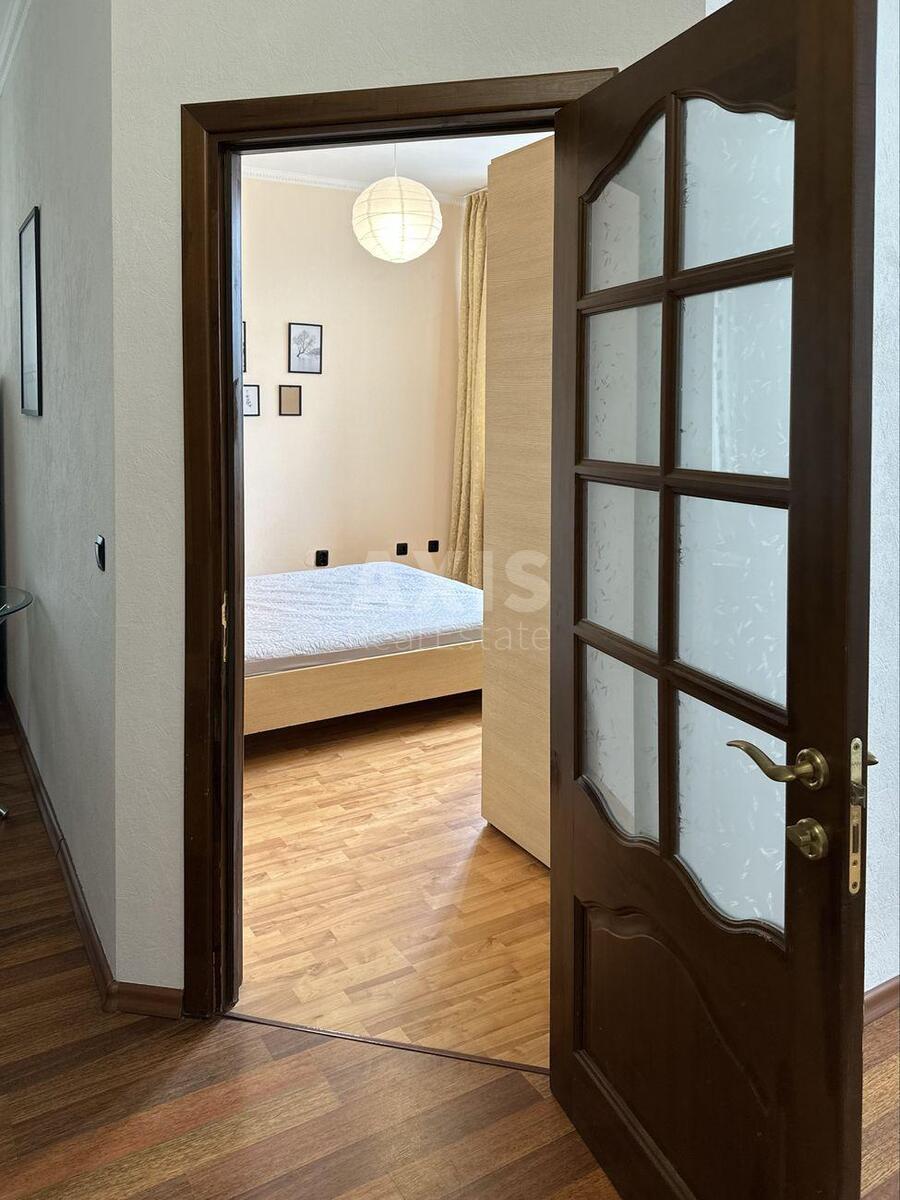 2k apartment vul. Saksagans'kogo 1217