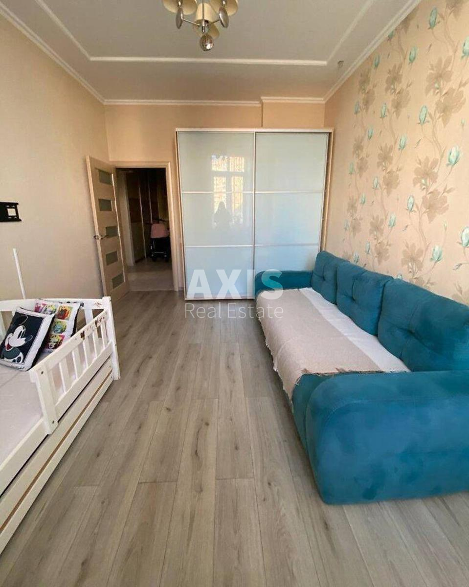 2k apartment vul. Gradyns'ka 75