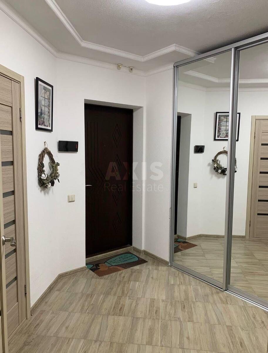 1k apartment vul. Shuljavs'ka 202