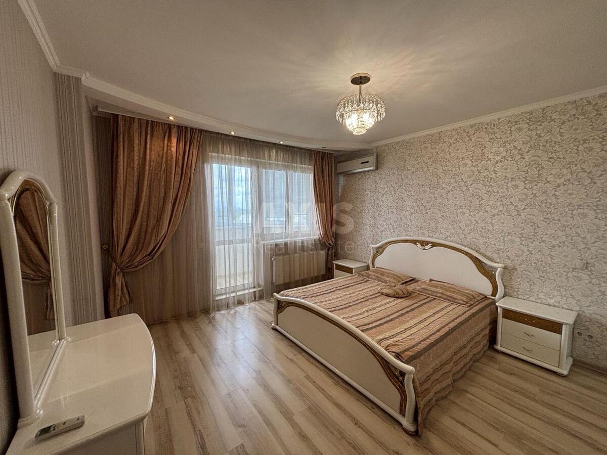 2k apartment vul. Geroi'v Oborony 10А4