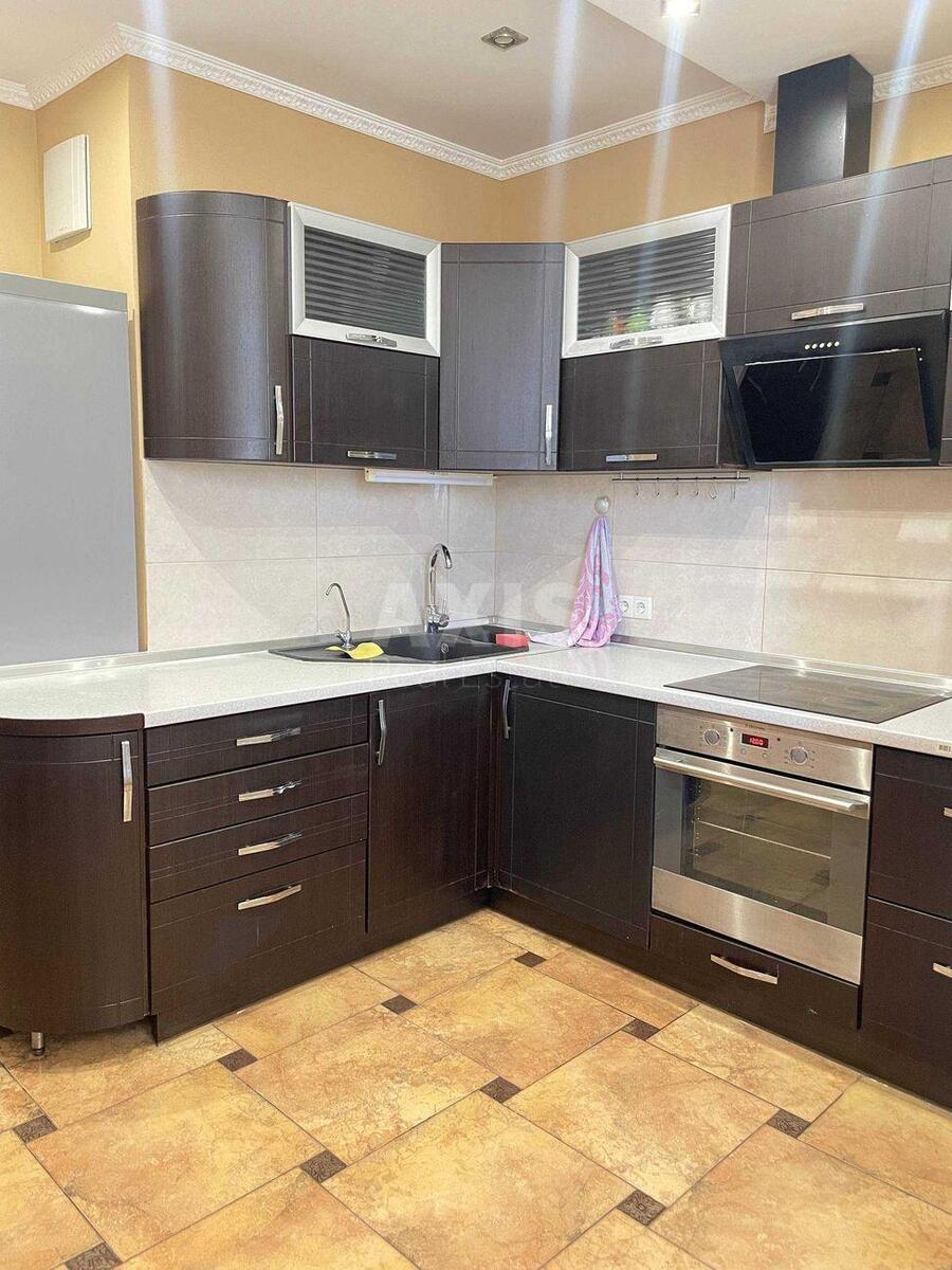 3k apartment vul. Zarichna 1Г
