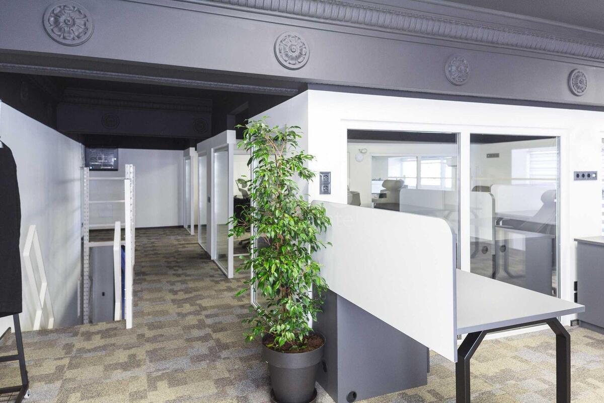 Office vul. Vasylivs'ka 100А, 176m2598685