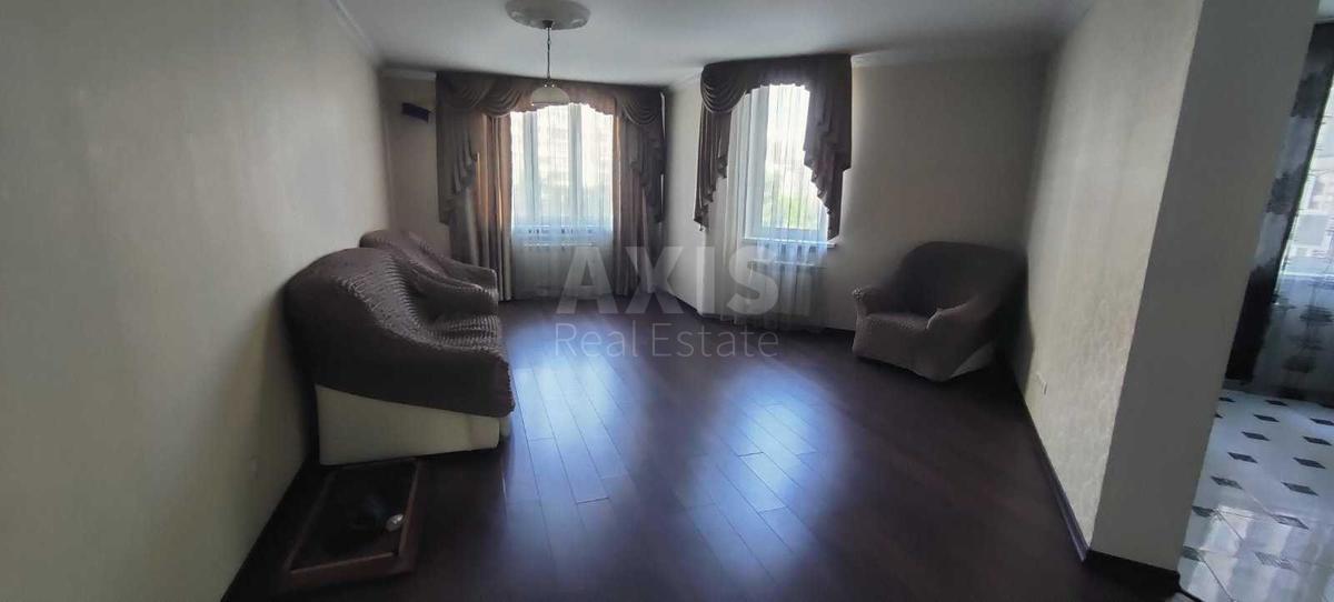 3k apartment vul. Knjazhyj Zaton 211