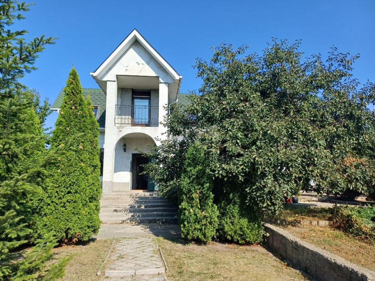 House vul. Marksa Karla, 600m2, Kyiv city