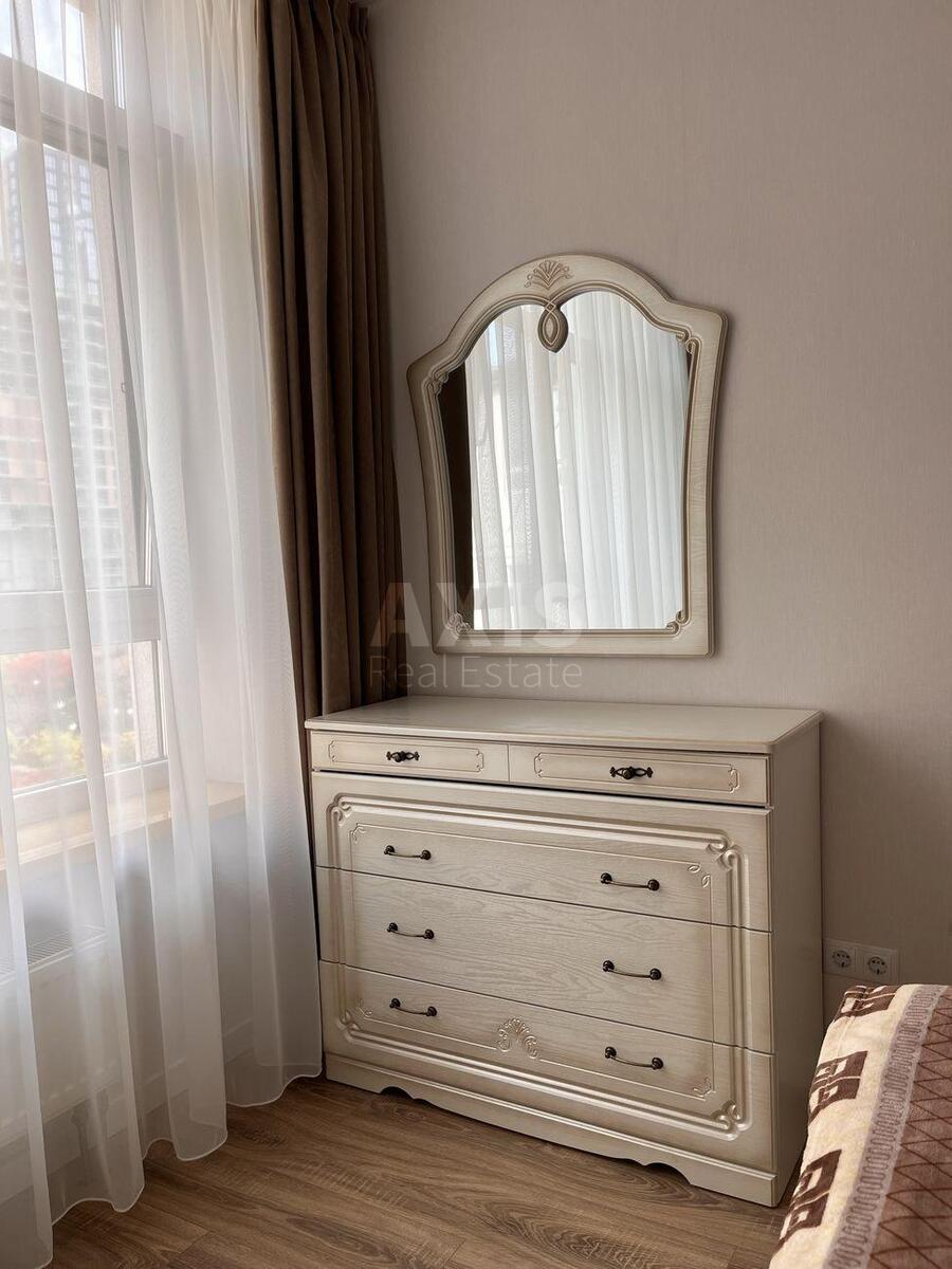 2k apartment vul. Glybochyc'ka 136057711
