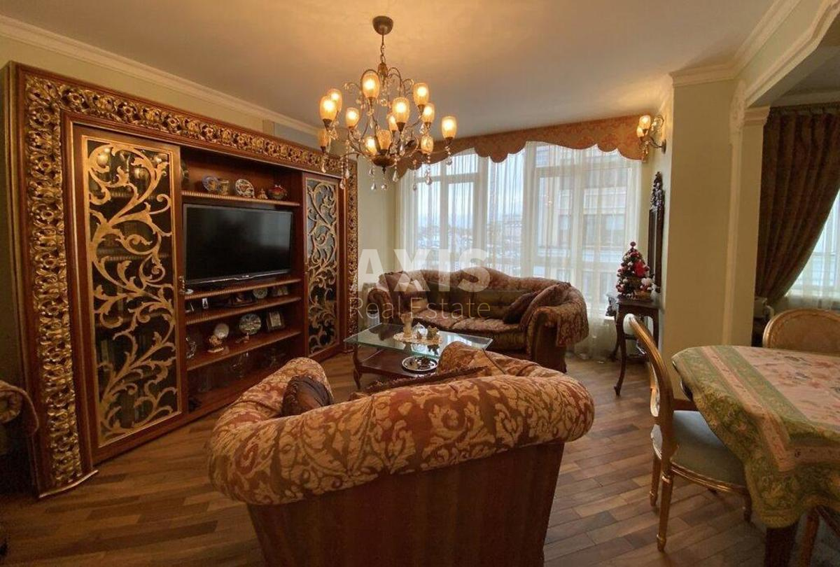 4k apartment prov. Jaroslavs'kyj 7/9432222