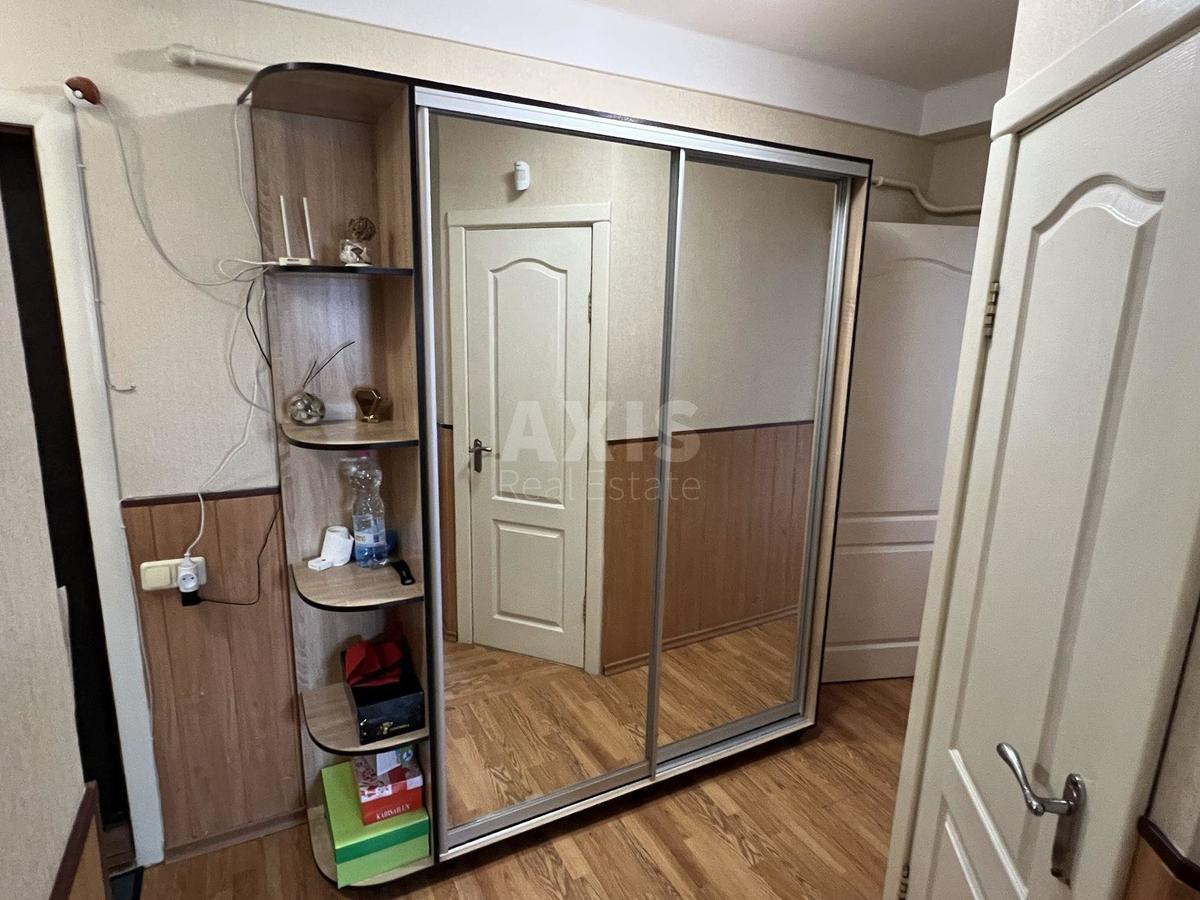 1k apartment vul. Serafymovycha 7А12