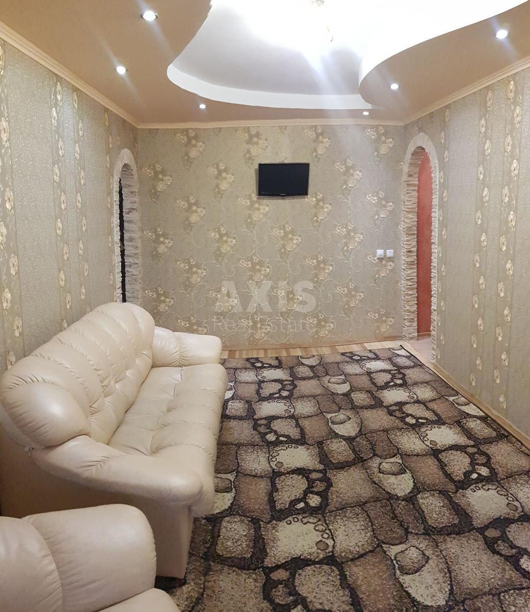 3k apartment vul. Jaltyns'ka 82