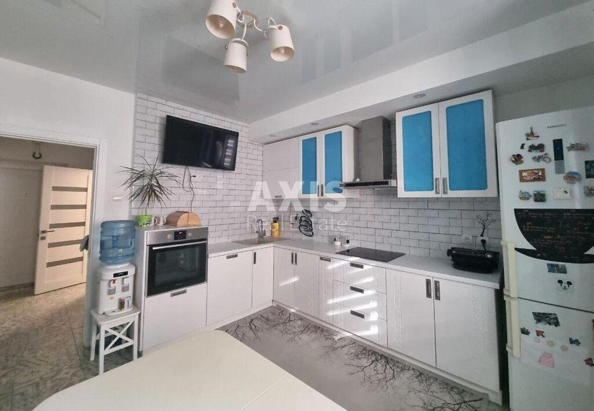 2k apartment vul. Zarichna 1