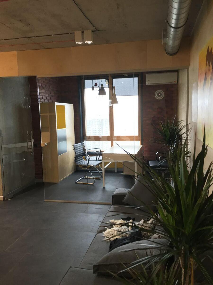Office vul. Sikors'kogo Igorja Aviakonstruktora 1Б, 90m2573962