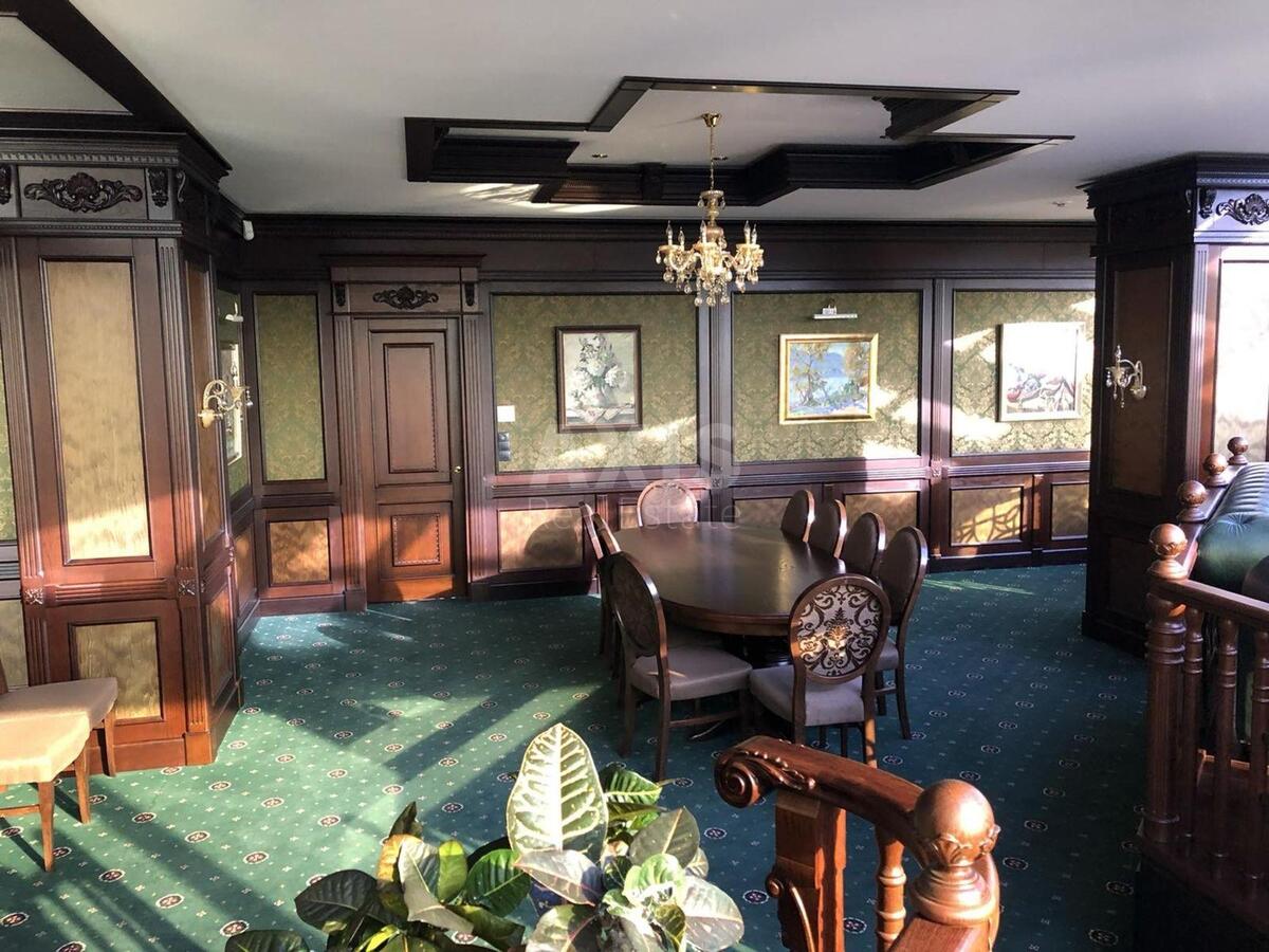 Office vul. Antonovycha 33В, 240m2619295