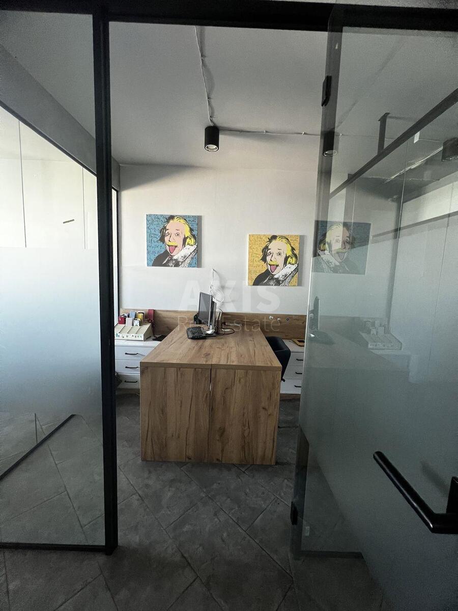 Office pr-t Lobanovs'kogo 4Б, 175m20